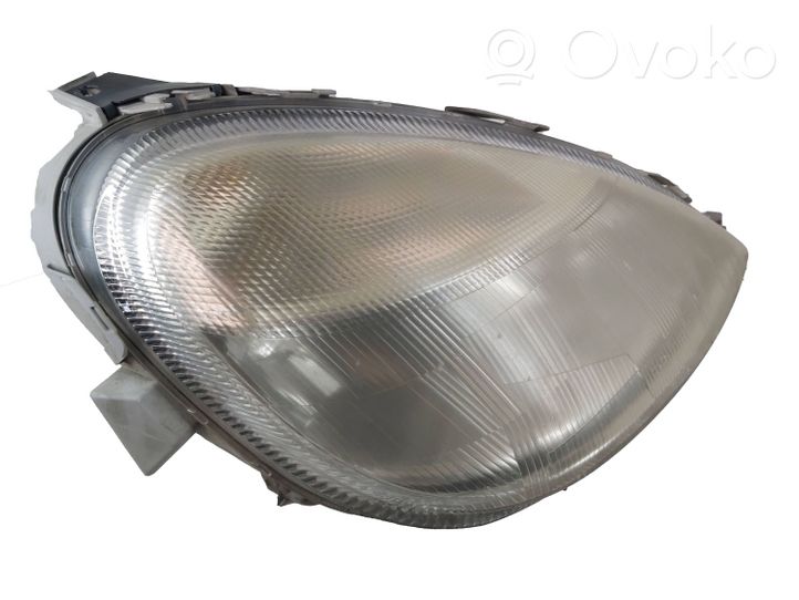 Mercedes-Benz A W168 Lampa przednia A1688201061