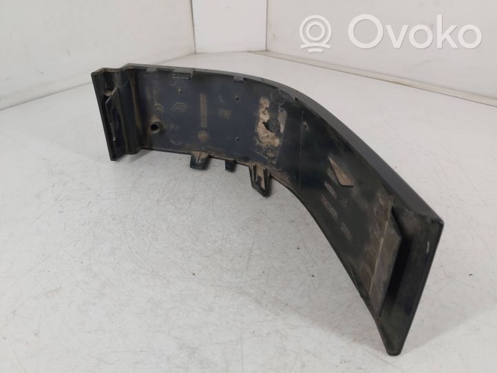 Volkswagen Sharan Rivestimento modanatura del faro posteriore 7M3807871