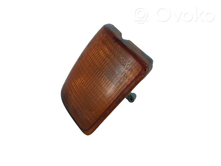 Audi 80 90 B2 Front indicator light 811953050