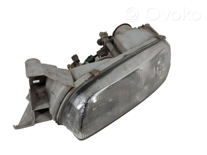 Mazda 626 Передняя фара 082161120