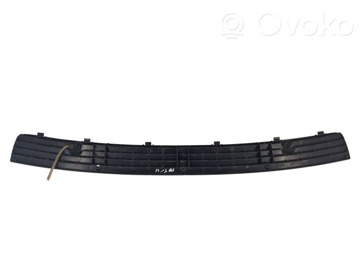 Volkswagen Transporter - Caravelle T4 Rivestimento del tergicristallo 701819103