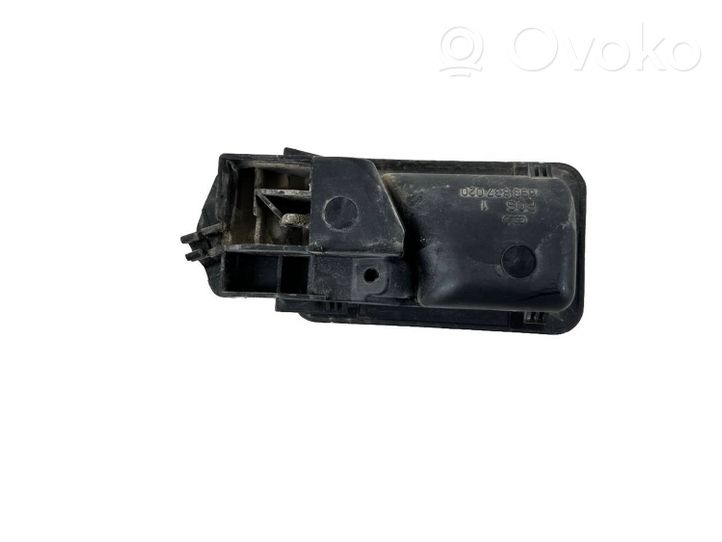 Audi 80 90 S2 B4 Rankenėlė atidarymo vidinė 893837020