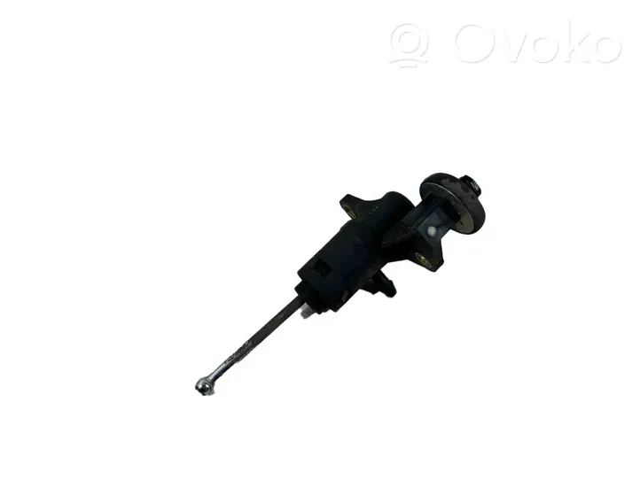 Audi A4 S4 B6 8E 8H Główny cylinder sprzęgła 8E1721401AJ