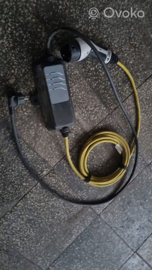 BMW 5 G30 G31 Ladekabel für Elektroautos 681861904