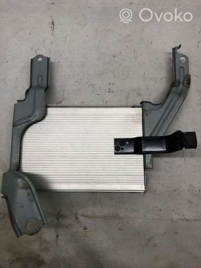 Toyota Prius (XW20) Amplificatore 