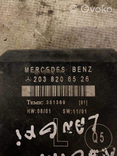 Mercedes-Benz C W203 Sterownik / Moduł drzwi 2038206526