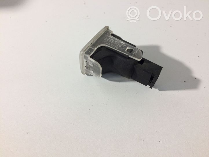 Volvo S80 Éclairage intérieur porte arrière 9169606