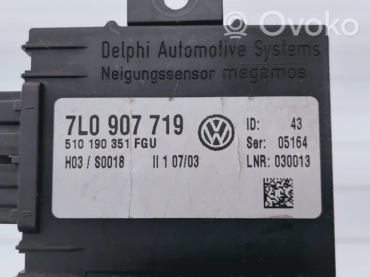 Volkswagen Touareg I Boîtier module alarme 510190351FGU