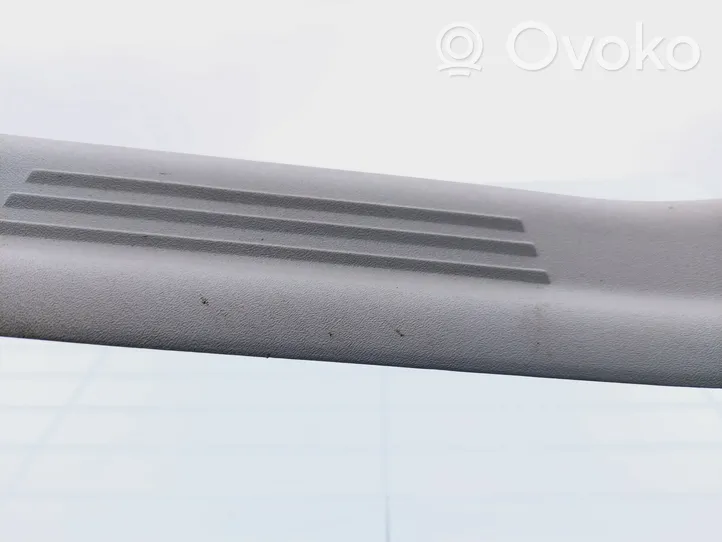 Volvo V50 Copertura del rivestimento del sottoporta posteriore 8641786