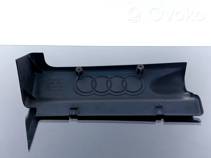 Audi A4 S4 B5 8D Osłona górna silnika 