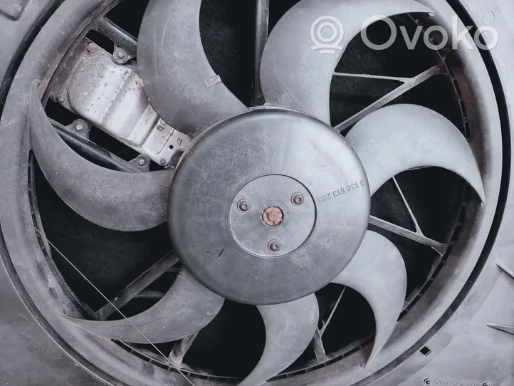 Volvo V70 Electric radiator cooling fan 0130303909