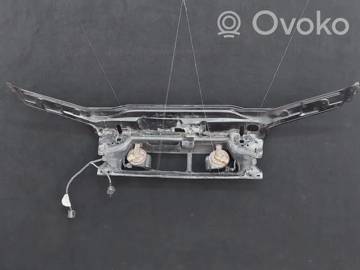 Volvo V70 Staffa del pannello di supporto del radiatore parte superiore 9190725