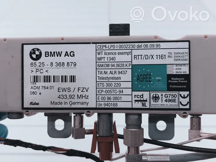 BMW 5 E39 Antenas pastiprinātājs ADM75401