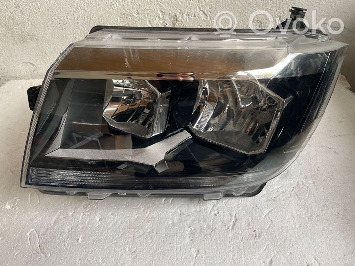 Volkswagen Crafter Lampa przednia 