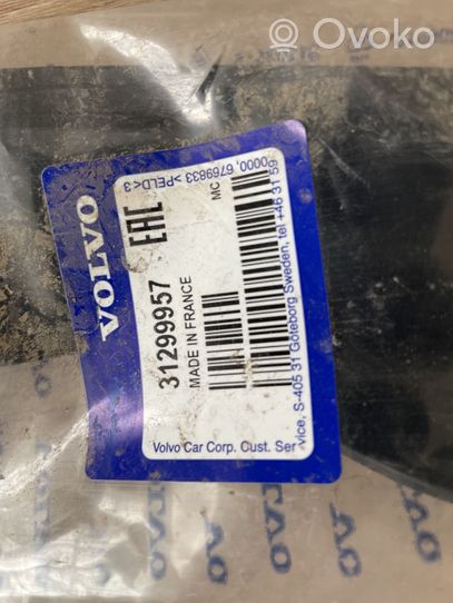 Volvo V60 Fender mounting bracket 31299957