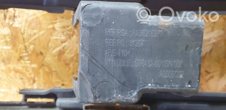 Citroen C4 II Picasso Kratka dolna zderzaka przedniego 9801435877