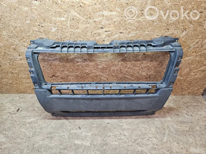 Fiat Ducato Maskownica / Grill / Atrapa górna chłodnicy 