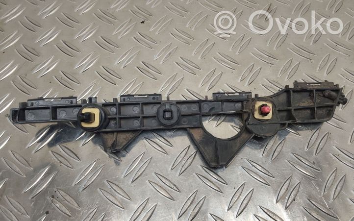 Toyota RAV 4 (XA40) Задний держатель бампера 5215642010