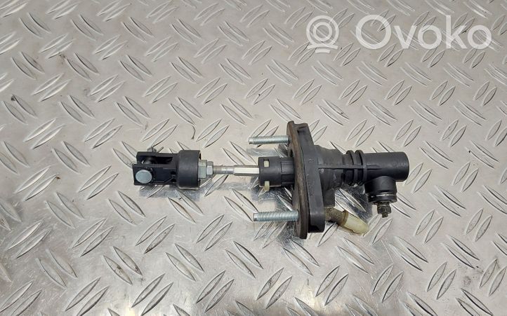 Toyota Avensis T270 Główny cylinder sprzęgła 3142002031