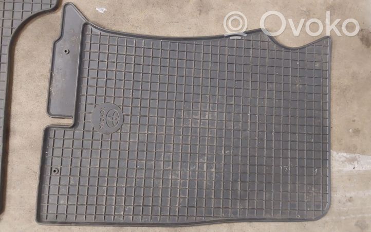 Toyota Land Cruiser (J120) Kit tapis de sol auto 