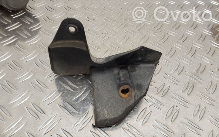 Toyota Prius (XW30) Rivestimento del sottoporta delle minigonne laterali 6563247041