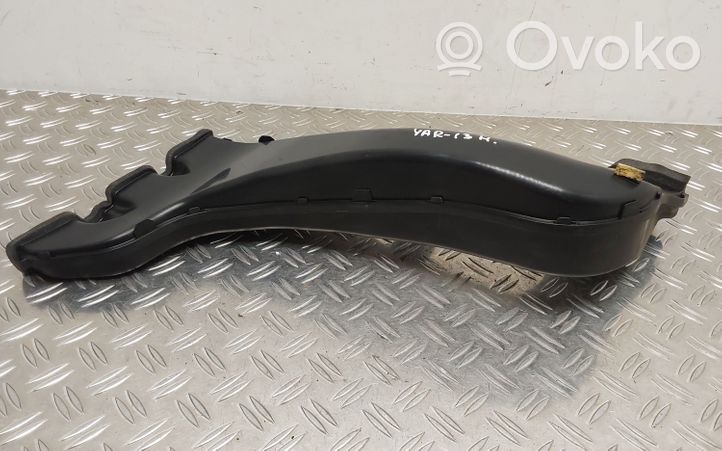 Toyota Yaris Część rury dolotu powietrza G92F10D010