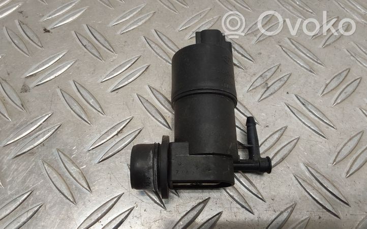 Toyota Yaris Pompe de lave-glace de pare-brise 853300F021