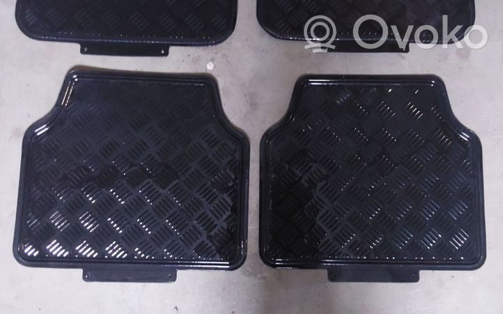 Toyota Aygo AB40 Kit tapis de sol auto 