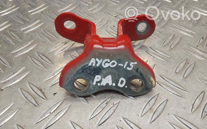 Toyota Aygo AB40 Front door lower hinge 