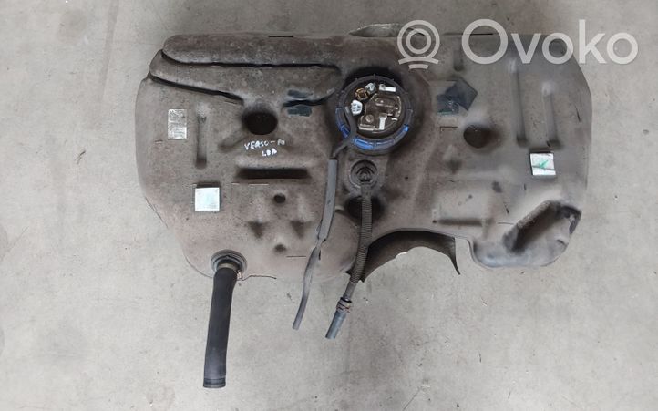 Toyota Verso Polttoainesäiliö 770010F030