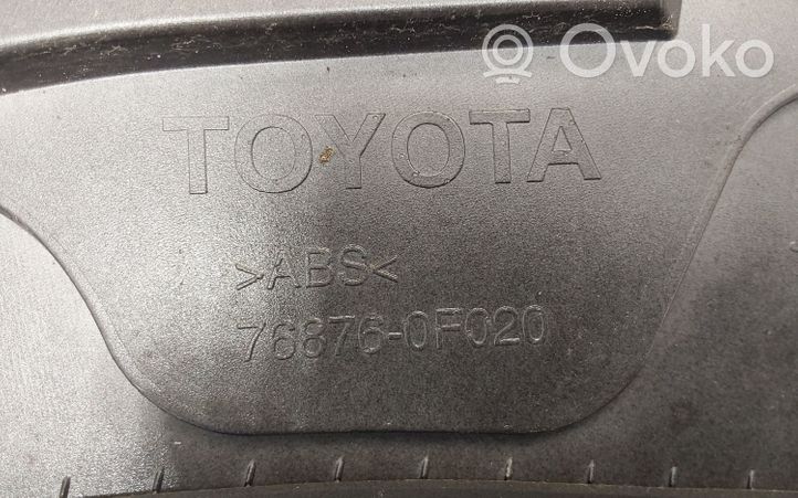 Toyota Verso Becquet de coffre 768760F020