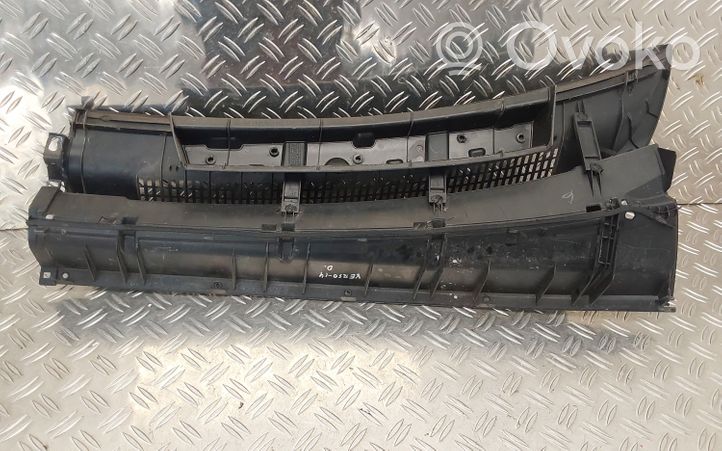 Toyota Verso Rivestimento del tergicristallo 557810F050