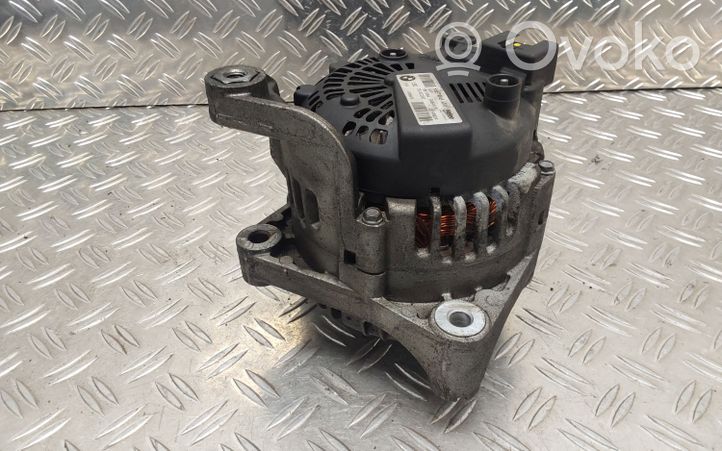 Toyota Verso Generatore/alternatore 8574045