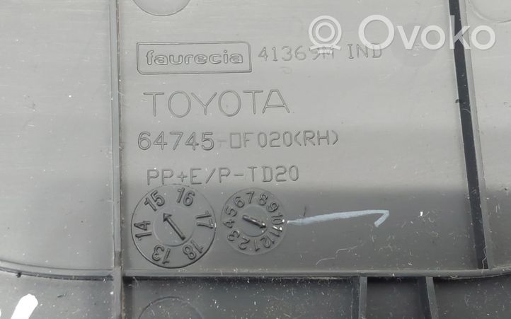 Toyota Verso Altro elemento di rivestimento bagagliaio/baule 647450F020