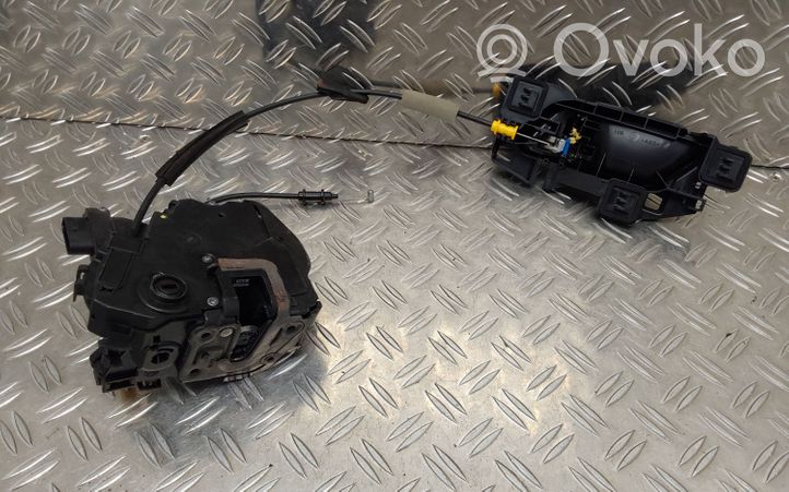 Citroen C4 III e-C4 Zamek drzwi tylnych 9832797380