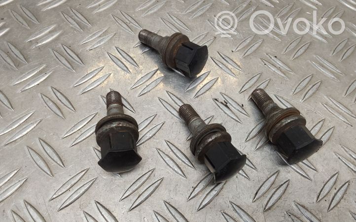 Citroen C4 III e-C4 Nuts/bolts 