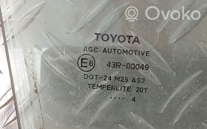 Toyota Auris E180 Vitre de fenêtre porte avant (4 portes) 43R00049