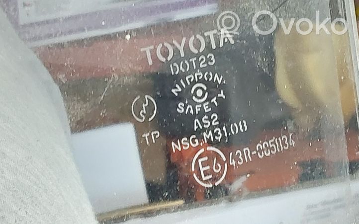 Toyota Corolla Verso E121 Takaoven ikkunalasi 43R005834