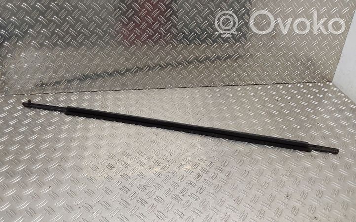 Toyota Prius+ (ZVW40) Rivestimento modanatura del vetro della portiera posteriore 