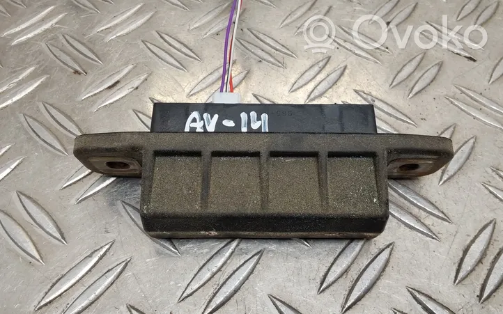 Toyota Avensis T270 Tailgate opening switch 