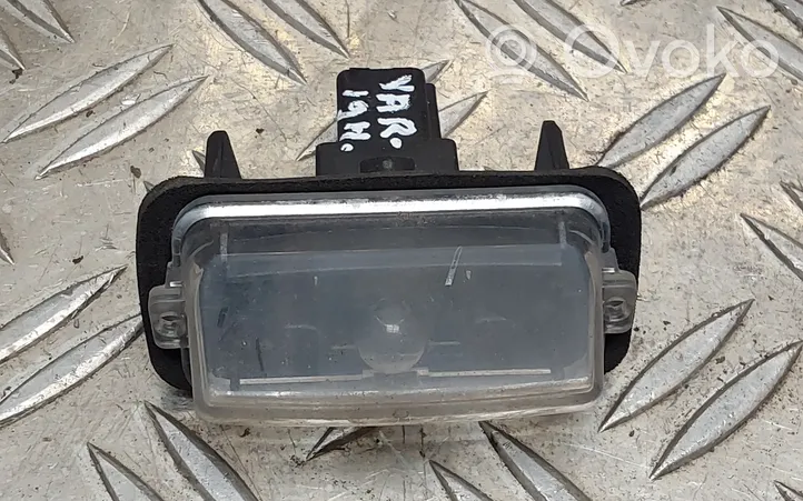 Toyota Yaris Lampa oświetlenia tylnej tablicy rejestracyjnej 