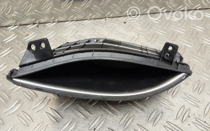 Toyota Yaris Autres pièces du tableau de bord 554410D230