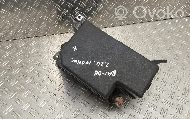 Toyota RAV 4 (XA30) Skrzynka bezpieczników / Komplet 8266242180