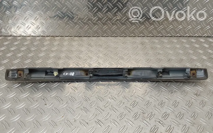 Toyota Corolla Verso AR10 Éclairage de plaque d'immatriculation 768020F010