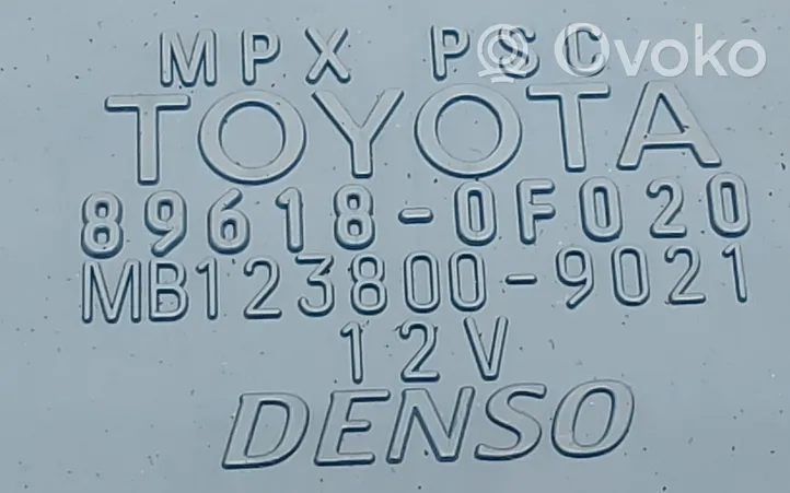 Toyota Corolla Verso AR10 Autres unités de commande / modules 896180F020