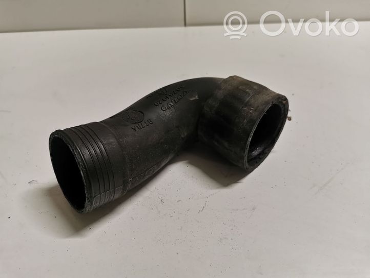 Volvo S60 Parte del condotto di aspirazione dell'aria 30751920