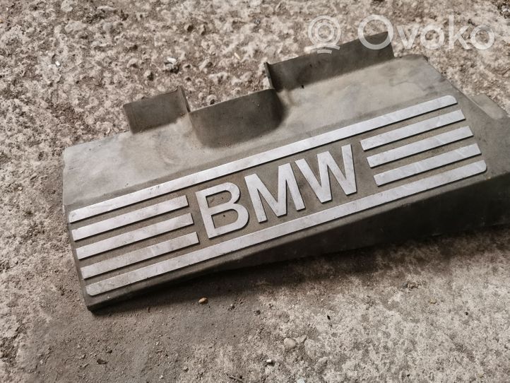 BMW 7 E65 E66 Osłona górna silnika 7508777