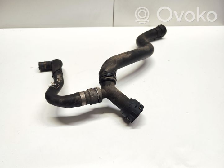 Audi A4 S4 B9 Variklio aušinimo vamzdelis (-ai)/ žarna (-os) 8W0122073F