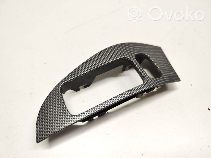 Mercedes-Benz C W203 Rivestimento pulsantiera finestrino della portiera anteriore A2097272028