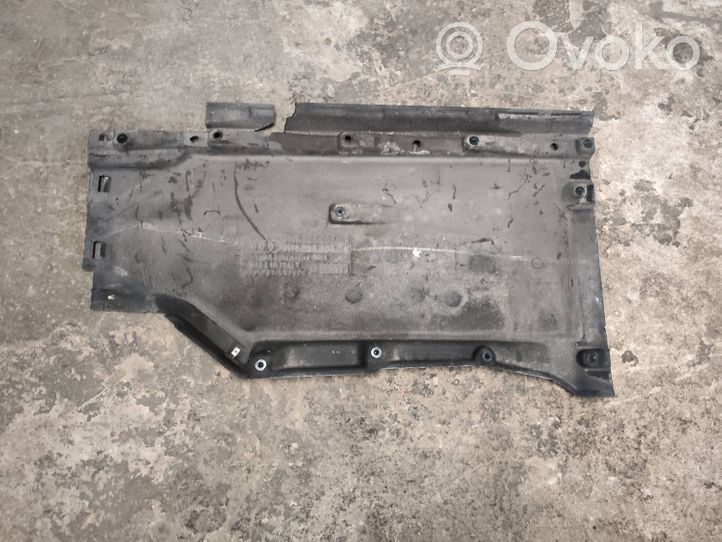 Audi A4 S4 B9 Vidurinė dugno apsauga 8w0825208b